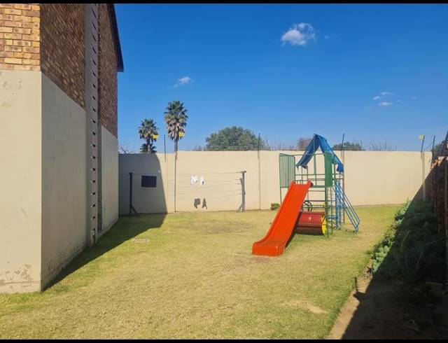 2 BEDROOM PROPERTY TO RENT IN DUNNOTTAR